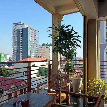 V N E Hotel Phnom Penh Exterior foto