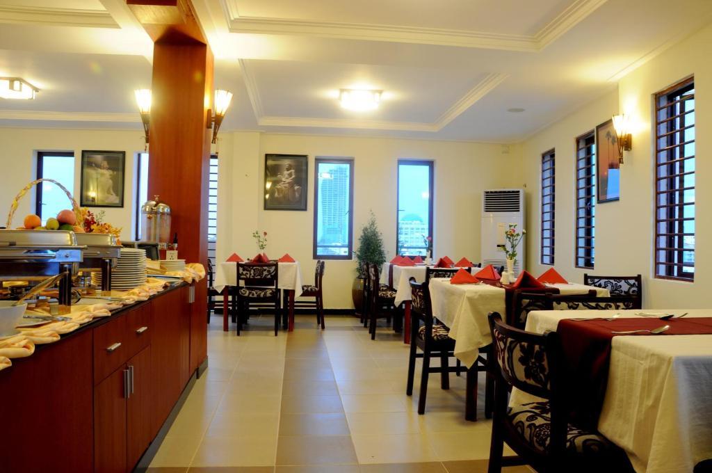 V N E Hotel Phnom Penh Exterior foto